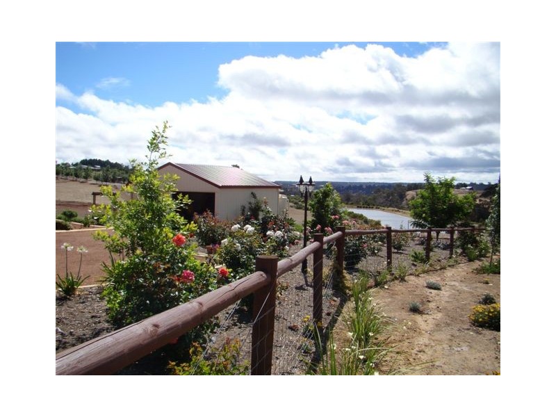 106 Robinia Way, Bridgetown WA 6255