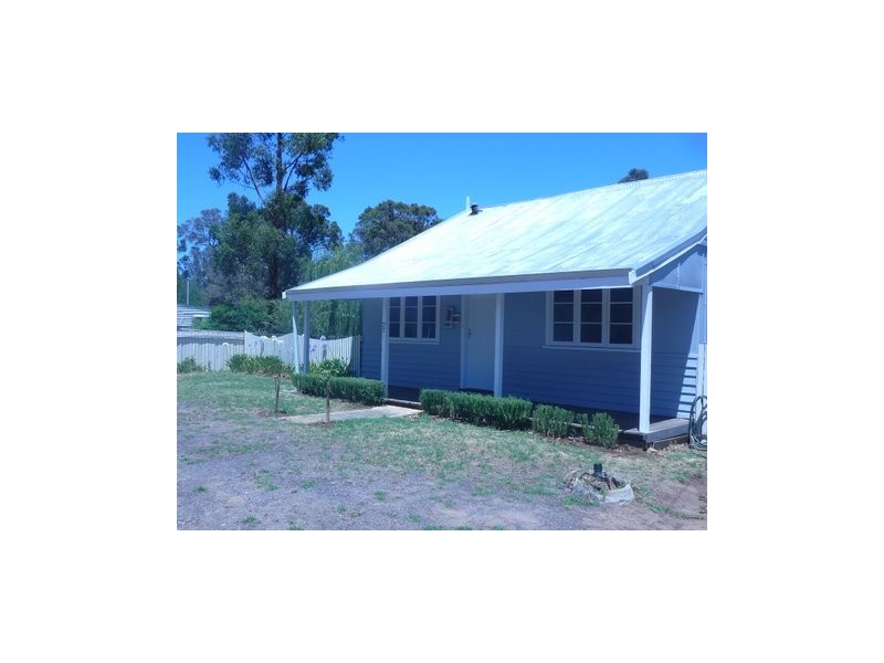 27 Throssell St, North Greenbushes WA 6254