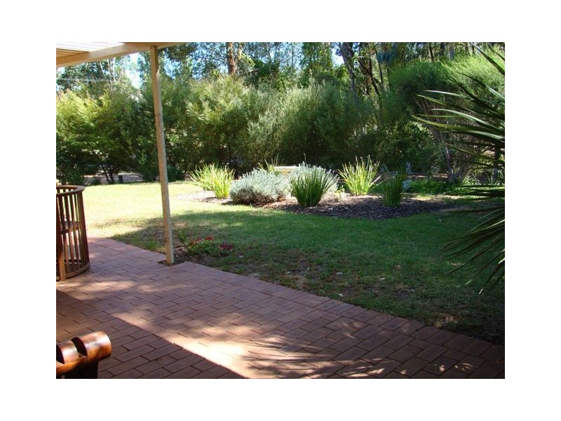 33 Roberts Street, Balingup WA 6253