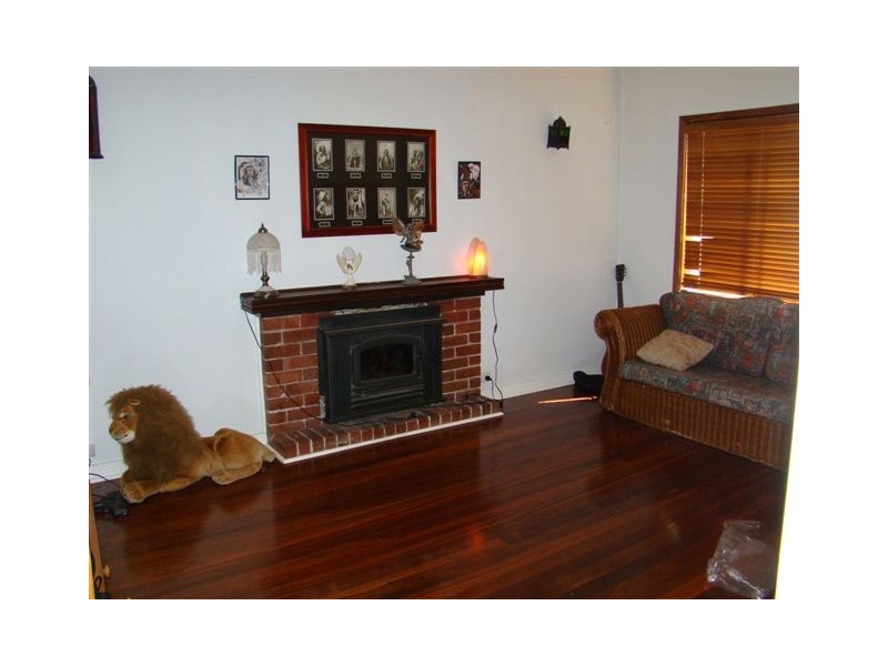 4 Carey Street, Bridgetown WA 6255