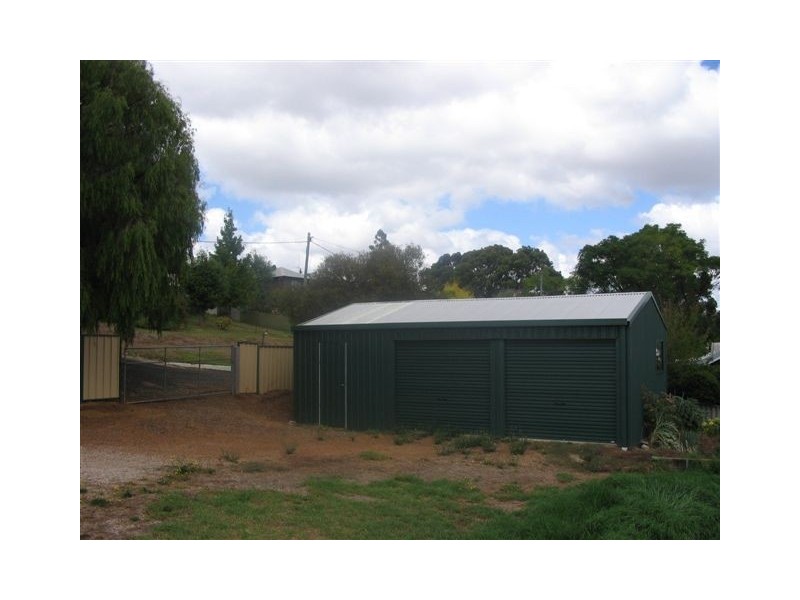 4 Carey Street, Bridgetown WA 6255