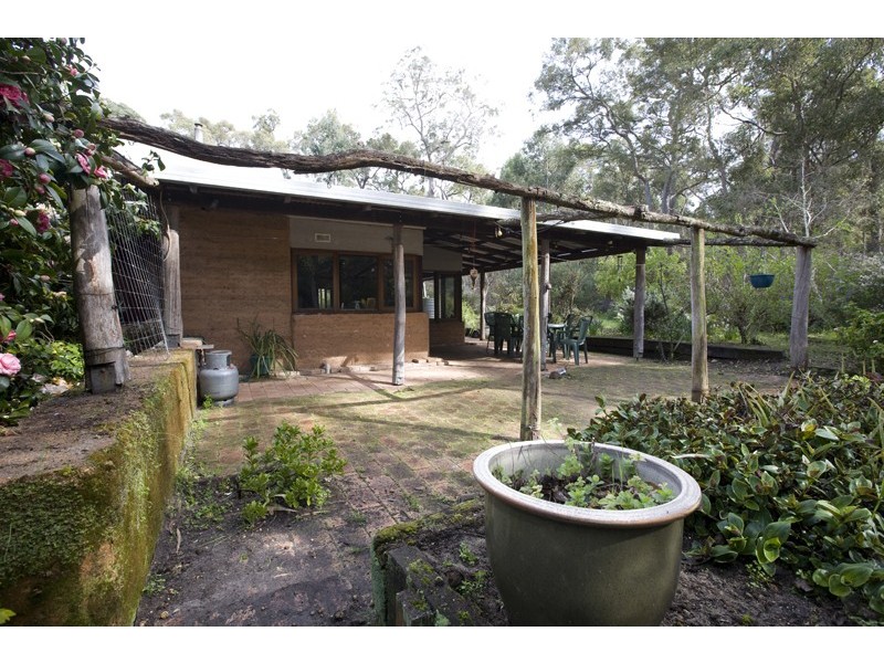 1 Greenbushes-Boyup Brook Rd, Bridgetown WA 6255