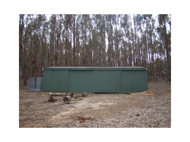 11250 Westbourne Rd, Boyup Brook WA 6244