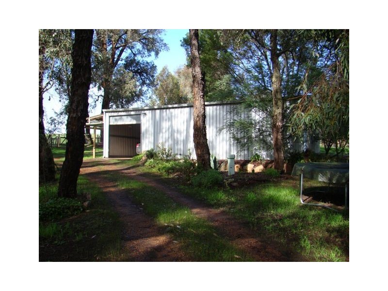 1 Waters Ford Rd, Winnejup WA 6255