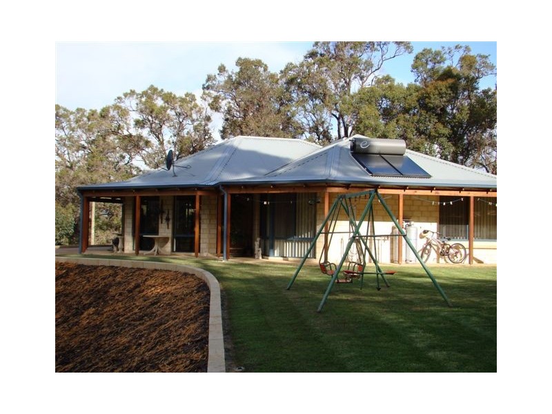 67 Carey Street, Bridgetown WA 6255