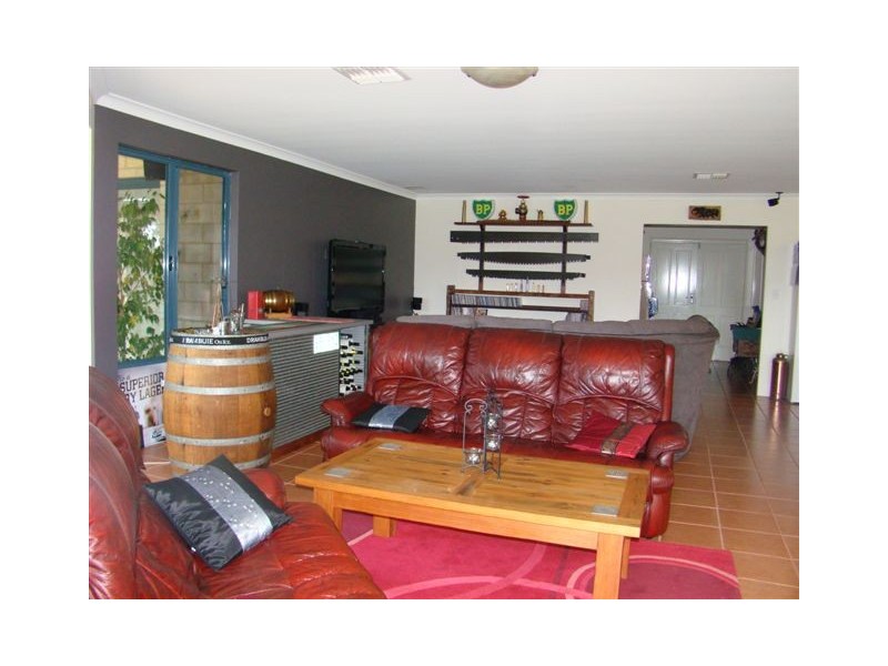 67 Carey Street, Bridgetown WA 6255