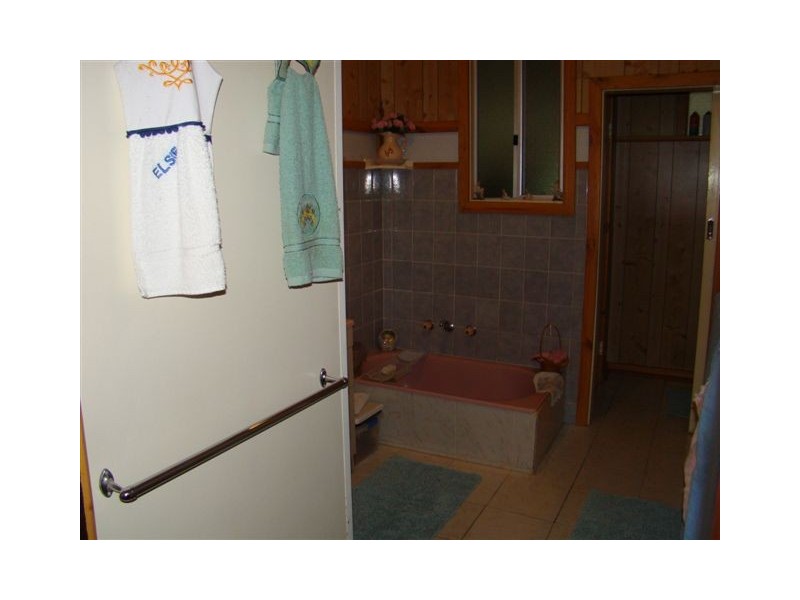 115 James St, North Greenbushes WA 6254