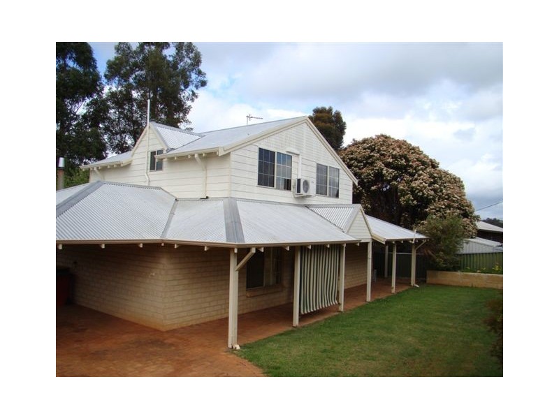 8 Orchard Close, Bridgetown WA 6255