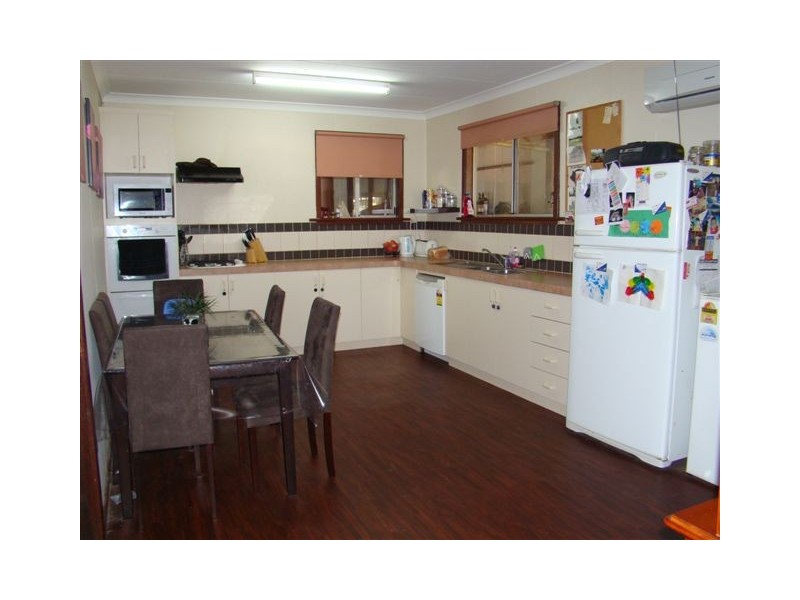 17 Jayes Rd, Hester WA 6255