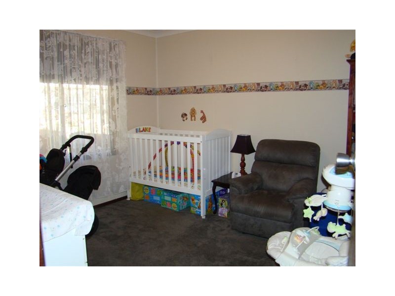 17 Jayes Rd, Hester WA 6255