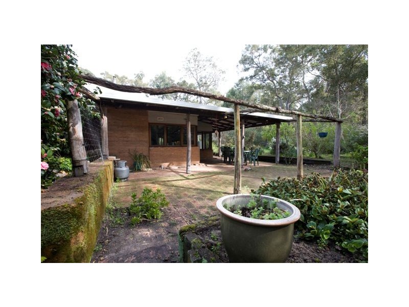 1B Greenbushes-Boyup Brook Road, Bridgetown WA 6255