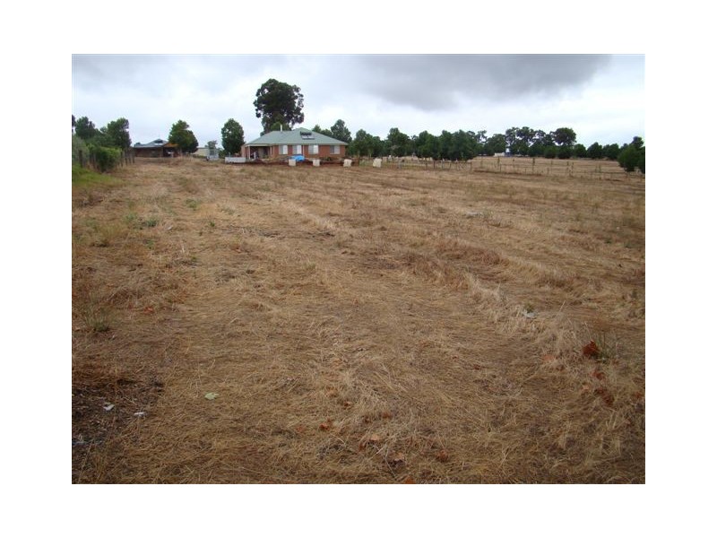 33 Highlands Ave, Bridgetown WA 6255