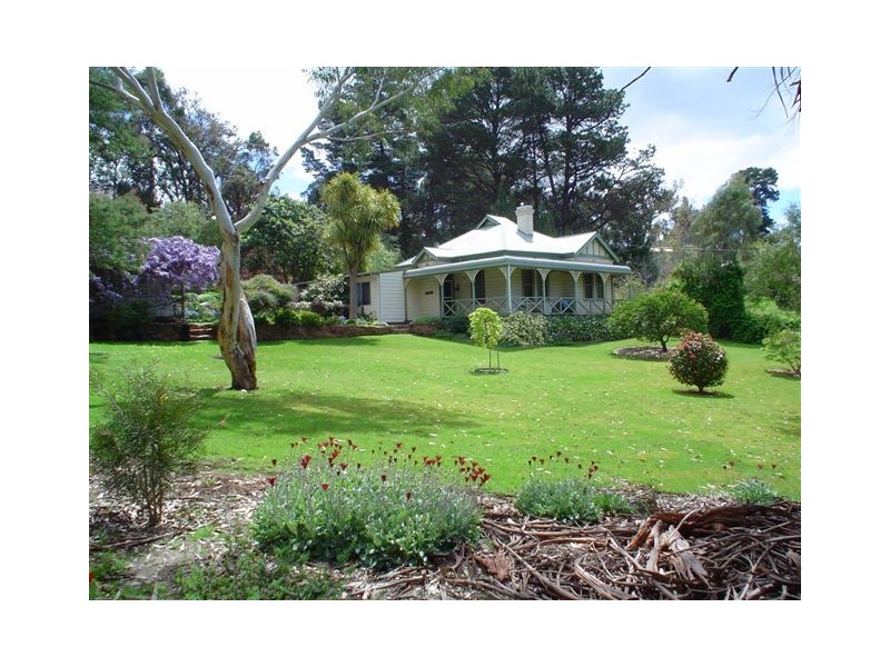 22 Campbell St, Bridgetown WA 6255