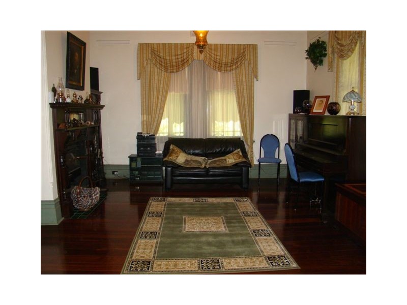 22 Campbell St, Bridgetown WA 6255