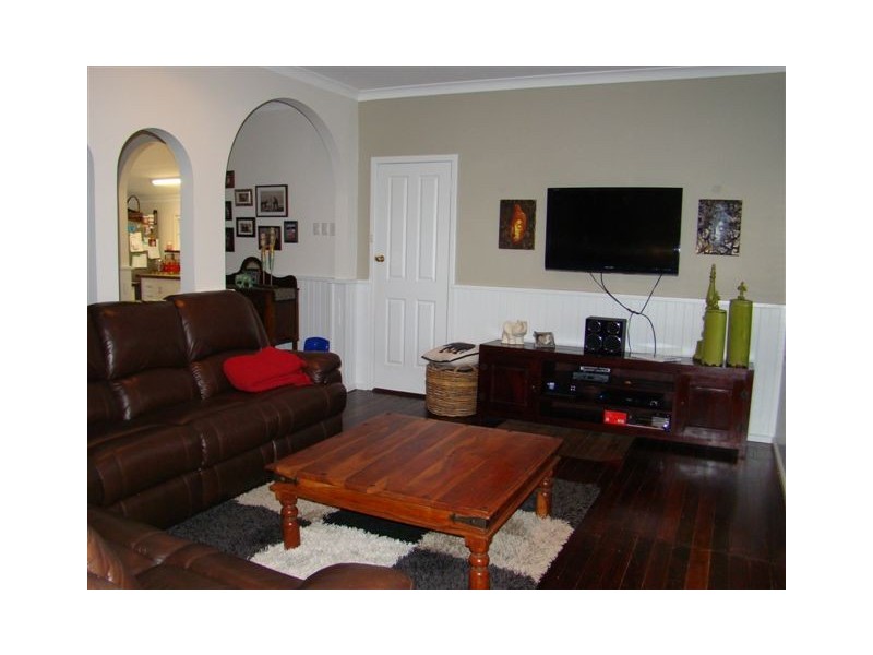 18 Campbell St, Bridgetown WA 6255