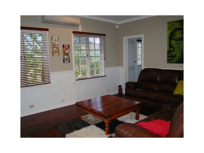 18 Campbell St, Bridgetown WA 6255