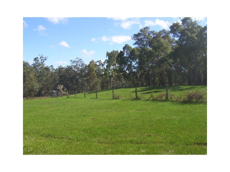 114 James St, Greenbushes WA 6254