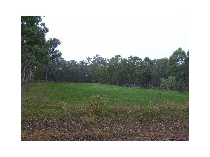 114 James St, Greenbushes WA 6254