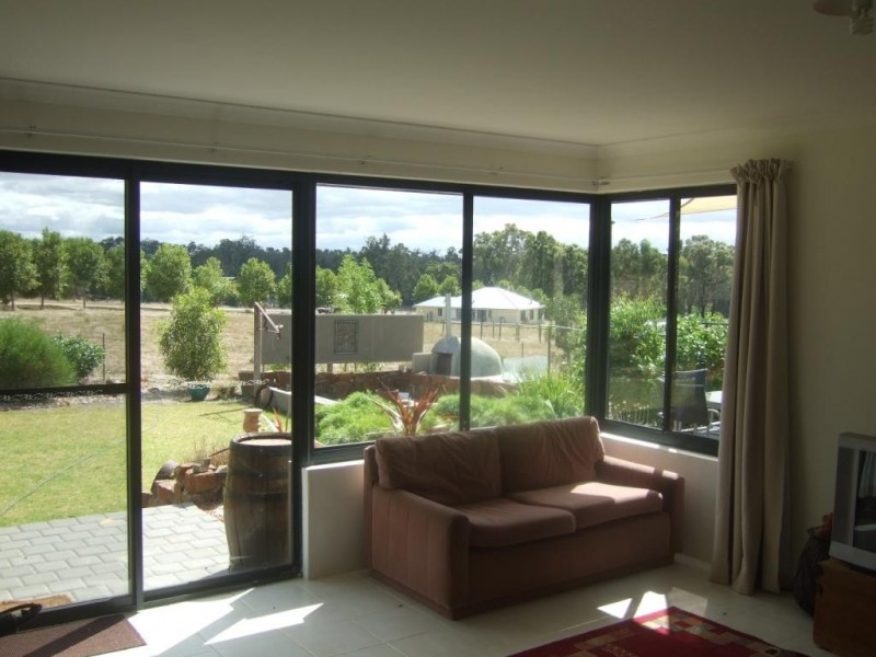 19 Balmoral Drive, Bridgetown WA 6255