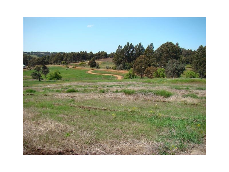 44 Warburton Rd, Bridgetown WA 6255