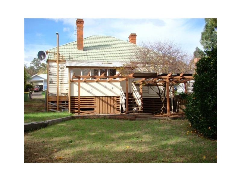 11 Hampton St, Bridgetown WA 6255
