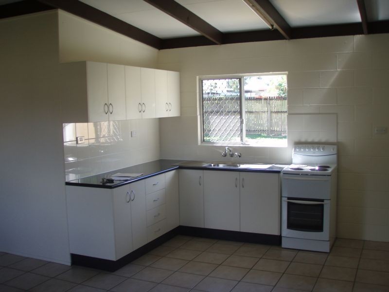 Manoora QLD 4870