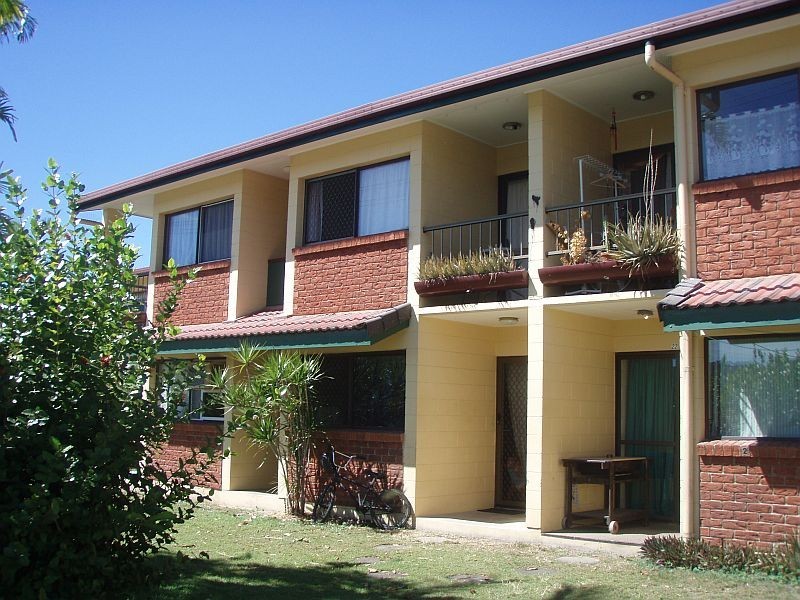 Westcourt QLD 4870
