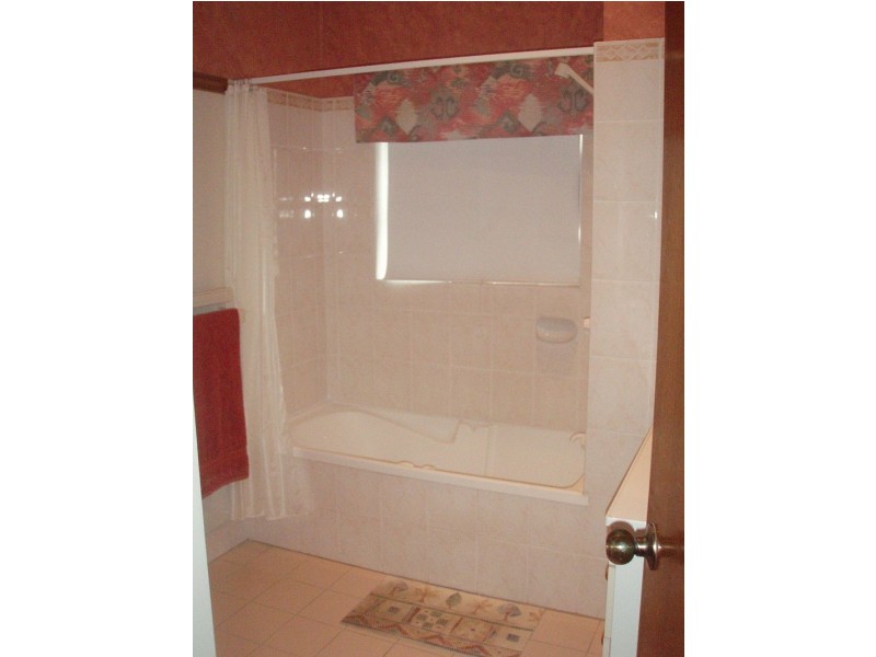 Bentley Park QLD 4869