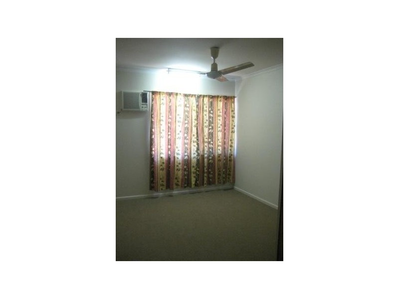 Manunda QLD 4870