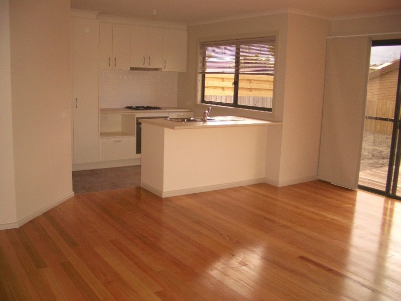 4/52 Torquay Road, Belmont VIC 3216