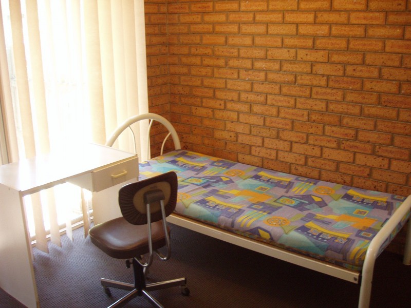 1/8 AUBURN TERRACE, Indooroopilly QLD 4068