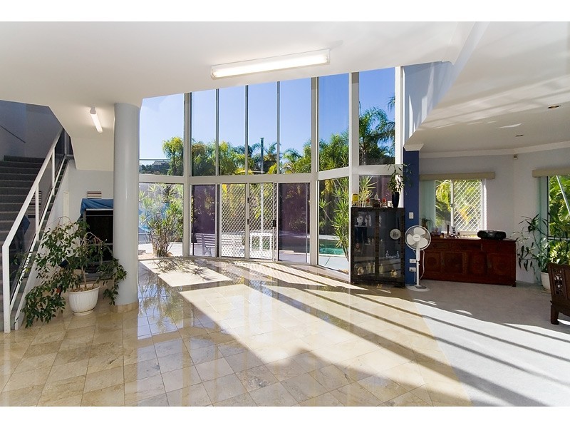 20 woolner place, Mount Ommaney QLD 4074