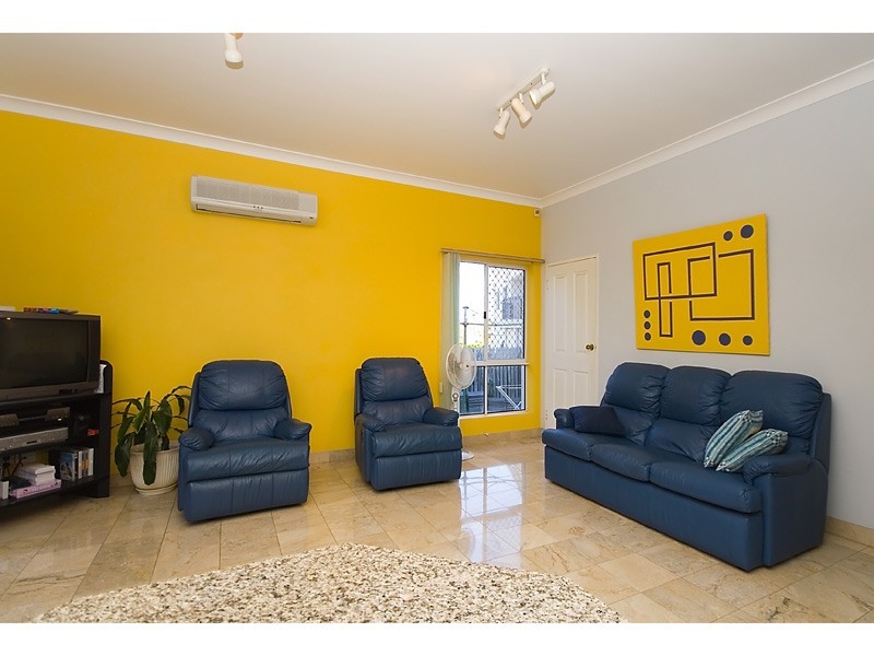 20 woolner place, Mount Ommaney QLD 4074
