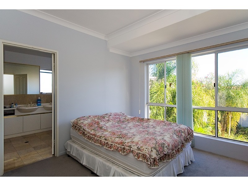 20 woolner place, Mount Ommaney QLD 4074