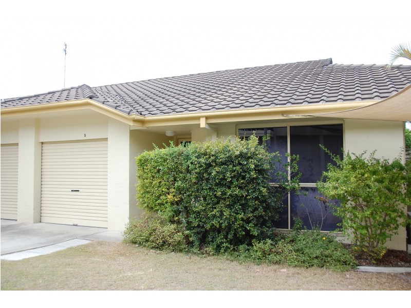3 Arundel Drive, Arundel QLD 4214