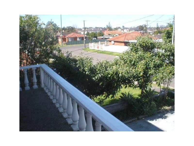Fairfield West NSW 2165