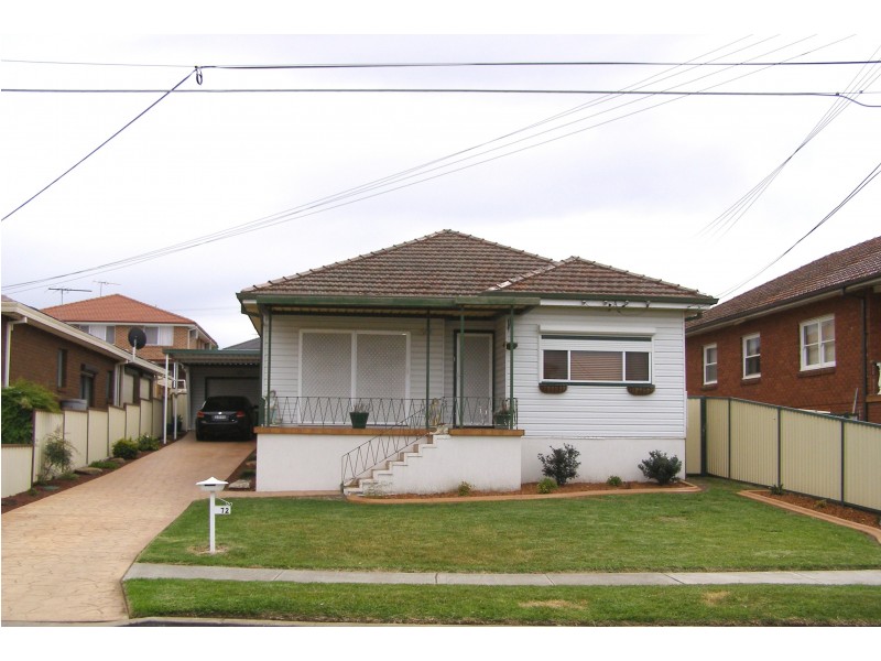72 STELLA STREET, Fairfield Heights NSW 2165