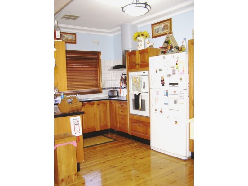 72 STELLA STREET, Fairfield Heights NSW 2165