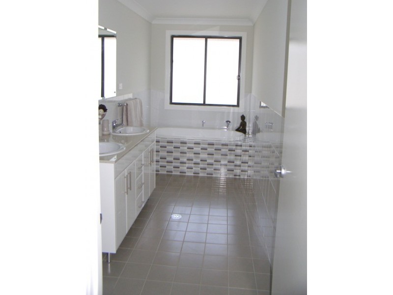 Middleton Grange NSW 2171