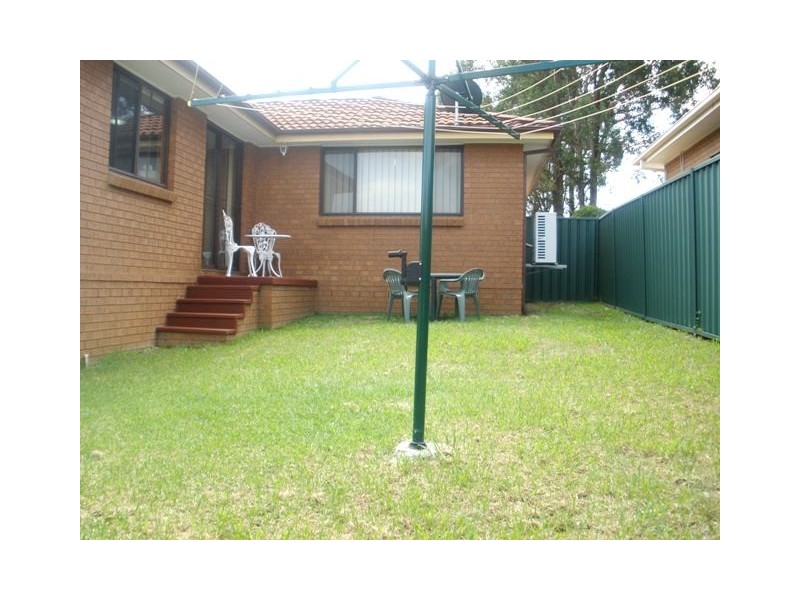 7/4 AMIENS CLOSE, Bossley Park NSW 2176