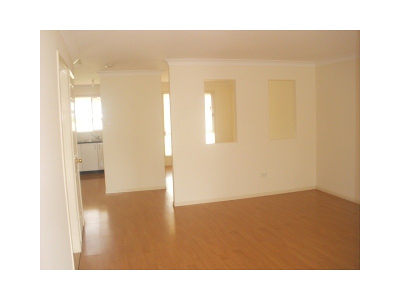 21B ST HELEN CLOSE, West Hoxton NSW 2171