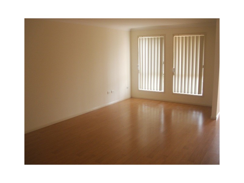 21B ST HELEN CLOSE, West Hoxton NSW 2171