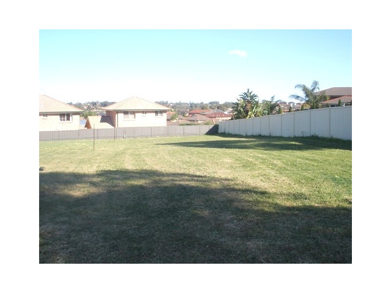 Edensor Park NSW 2176
