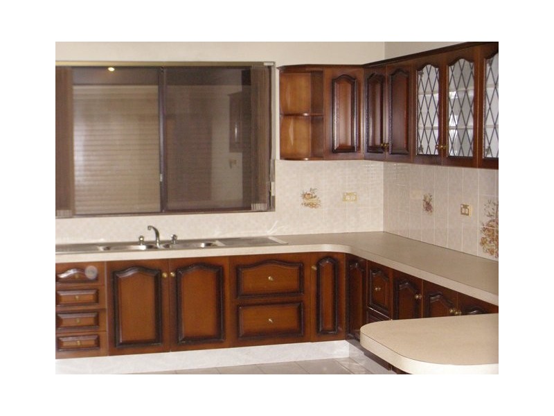 Edensor Park NSW 2176