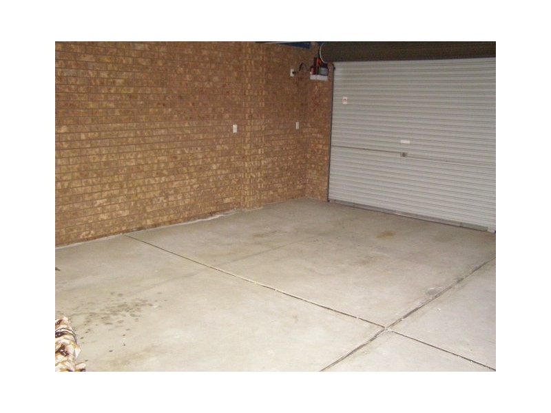 Edensor Park NSW 2176