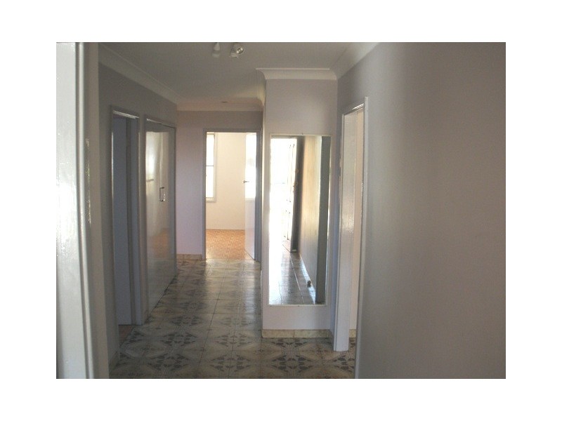 72 RAILWAY PDE, Canley Vale NSW 2166