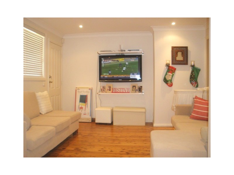 128 RESTWELL ROAD, Bossley Park NSW 2176