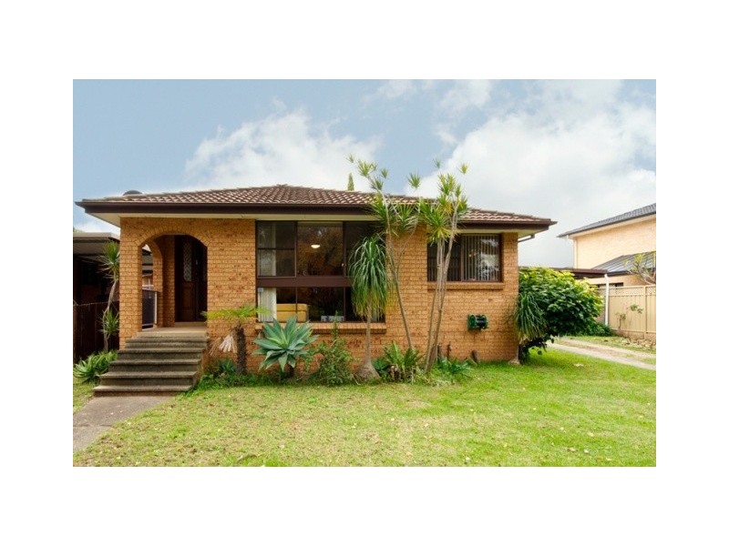 12 ELDERSHAW ROAD, Edensor Park NSW 2176