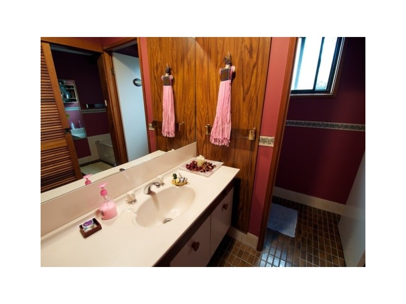 12 ELDERSHAW ROAD, Edensor Park NSW 2176