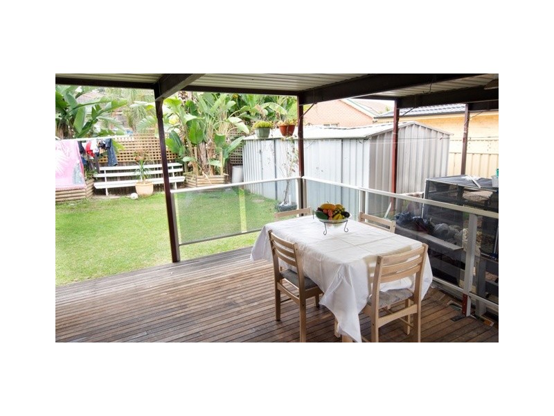 12 ELDERSHAW ROAD, Edensor Park NSW 2176